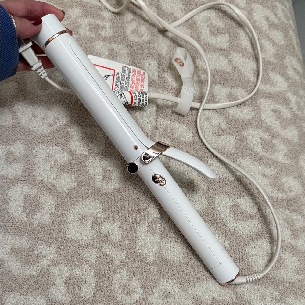 T3 1.25 White Curling Iron with Rose Gold Accents